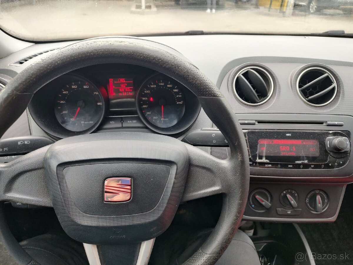 Seat ibiza 1.4 benzín 2009 - 5
