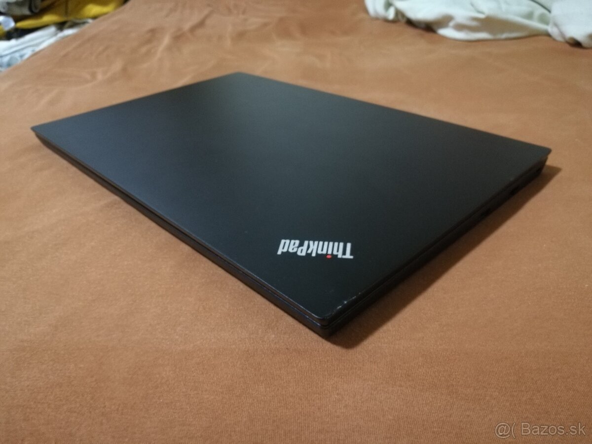 Lenovo E15. i5-10210U. 15,6 FHD. 16 GB. NVMe 512 GB. - 5