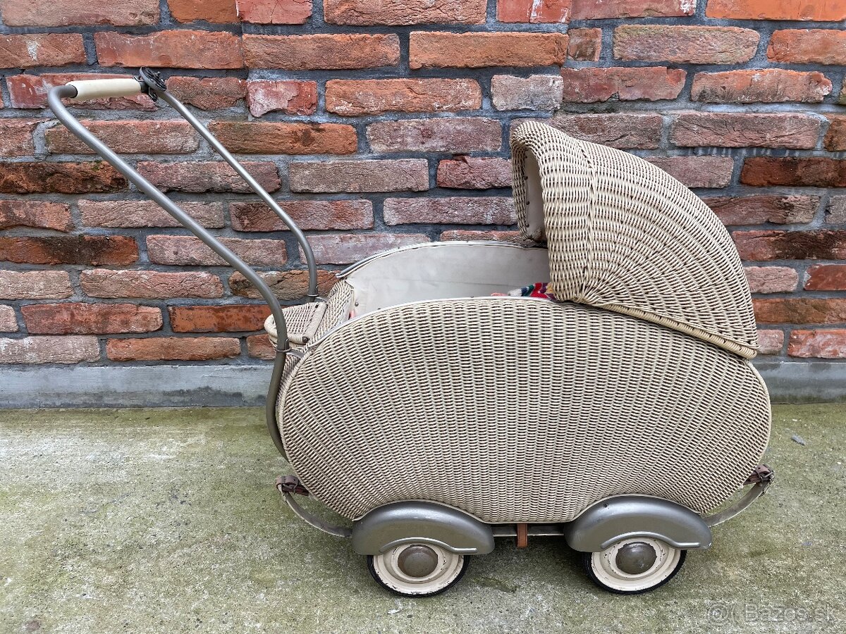 Starožitný kočár pre bábiky - 5