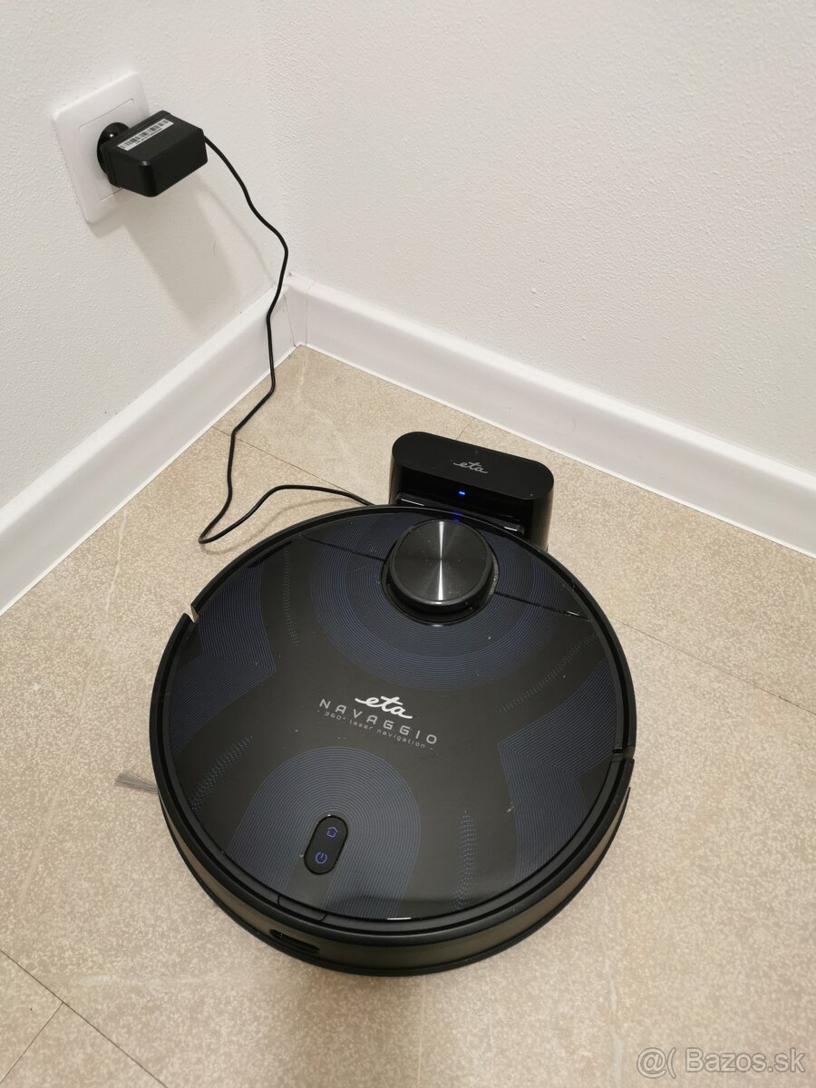 ETA Navaggio 2228 90000 robotický vysavac - 5