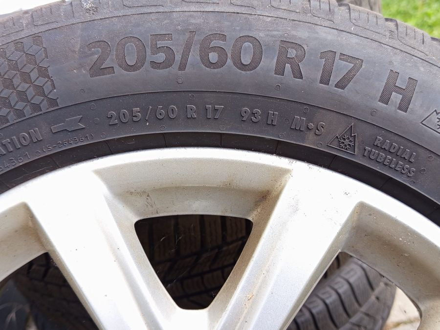 17" ALU orig BMW + 205/60R17 zimné - 5