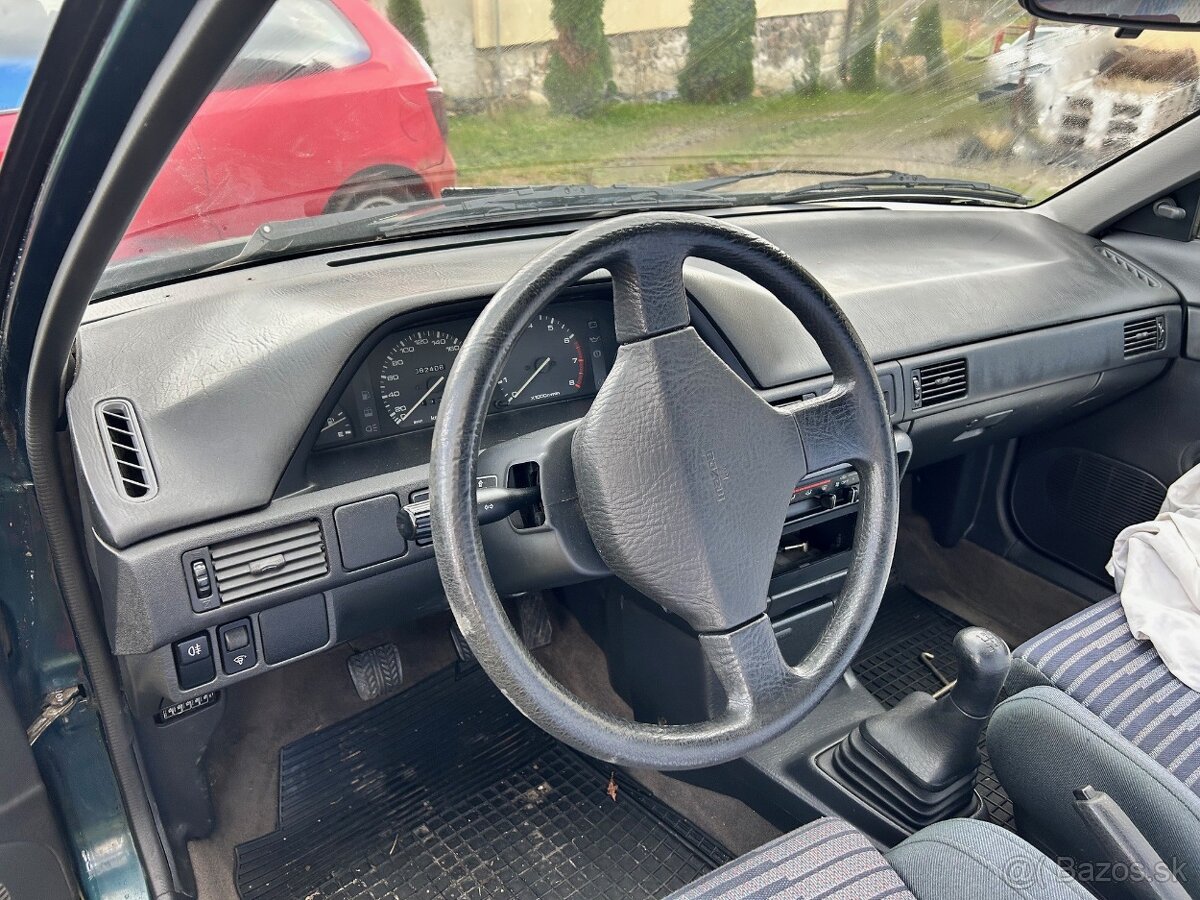 Mazda 323 BG - 5