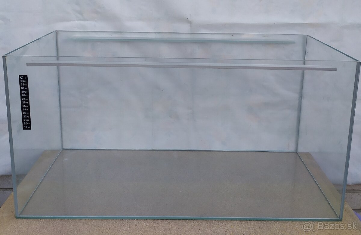 Sklenené akvária. - 5