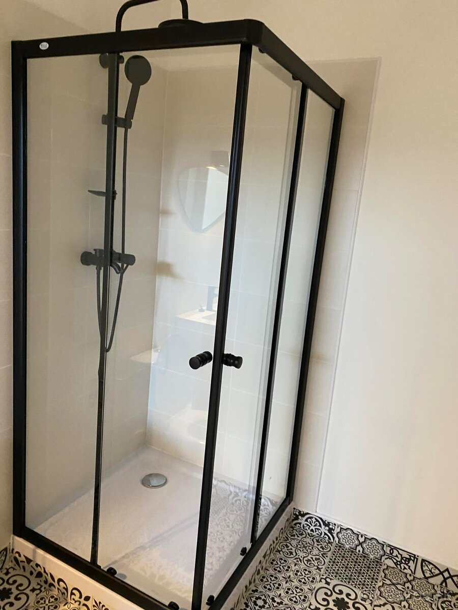 Prenajom: 3 izbovy byt, 2 kupelne, mezonet - 5