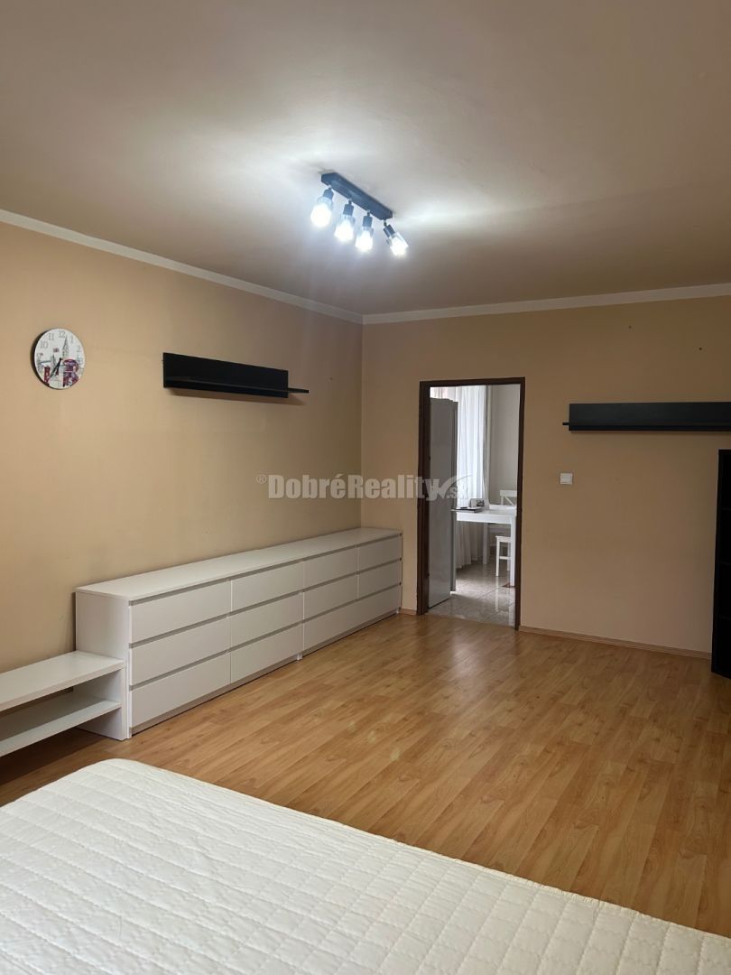 Rezervované: Predaj 1izb bytu na Nábrežnej ul. - 5