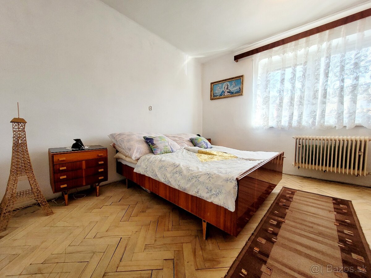 Na predaj dvojgeneračný rodinný dom, 491m2 - 5