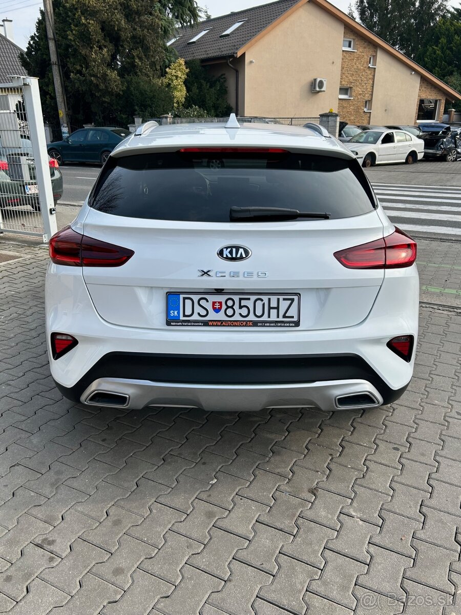 Kia XCeed 1.4 T-GDi Platinum A/T - 5