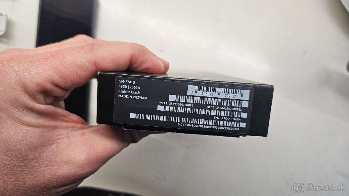 Samsung Galaxy Z Flip 6 carbon black - aj vymením - 5