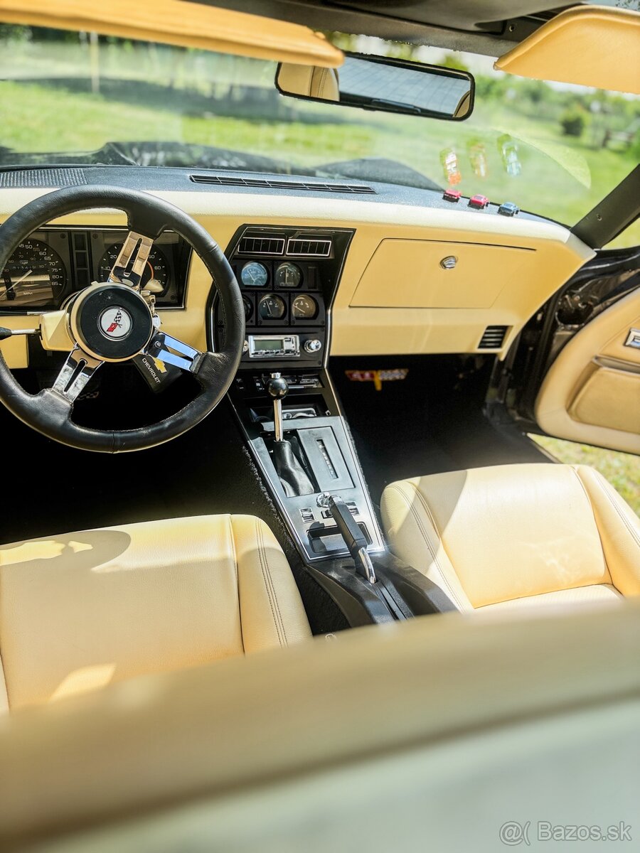 Chevrolet Corvette C3 1982 5.7 V8 - 5