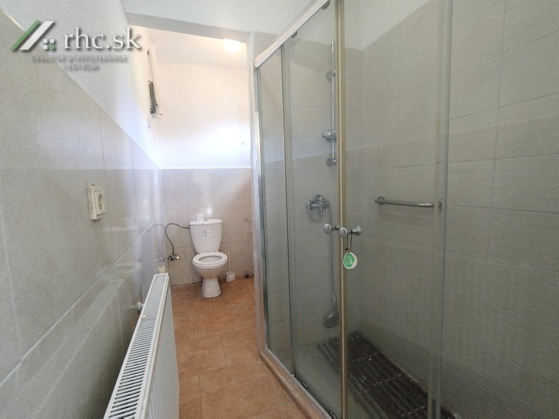 DOM V MALEBNEJ DEDINKE - KORUNKOVÁ, OKR. SP - 5