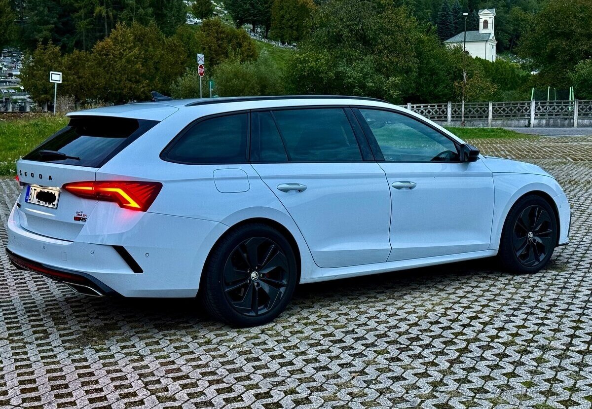 Škoda Octavia Combi vRS TDI 4x4 - 5