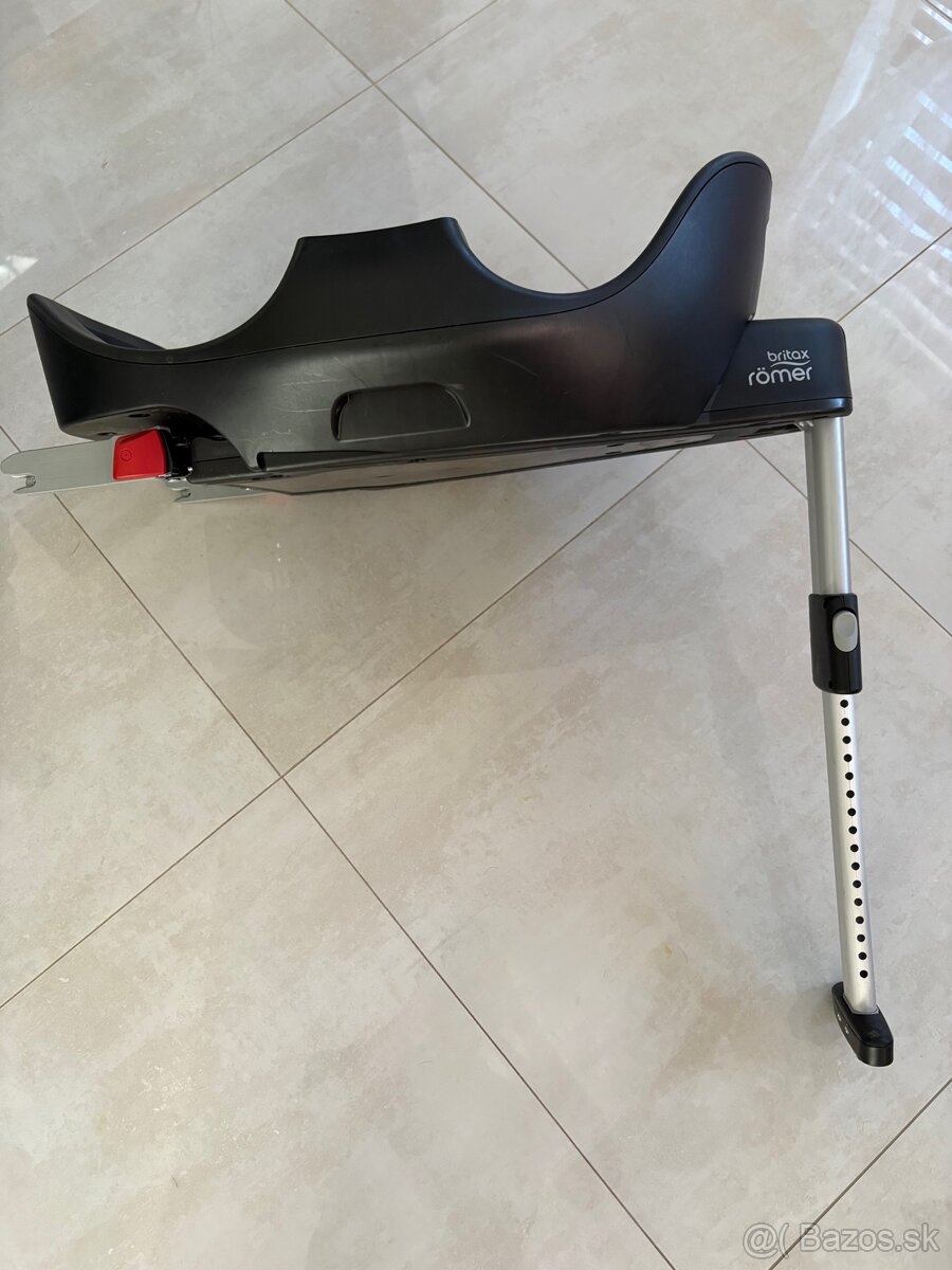 Britax Römer Baby-Safe i-Size + Flex Base - 5