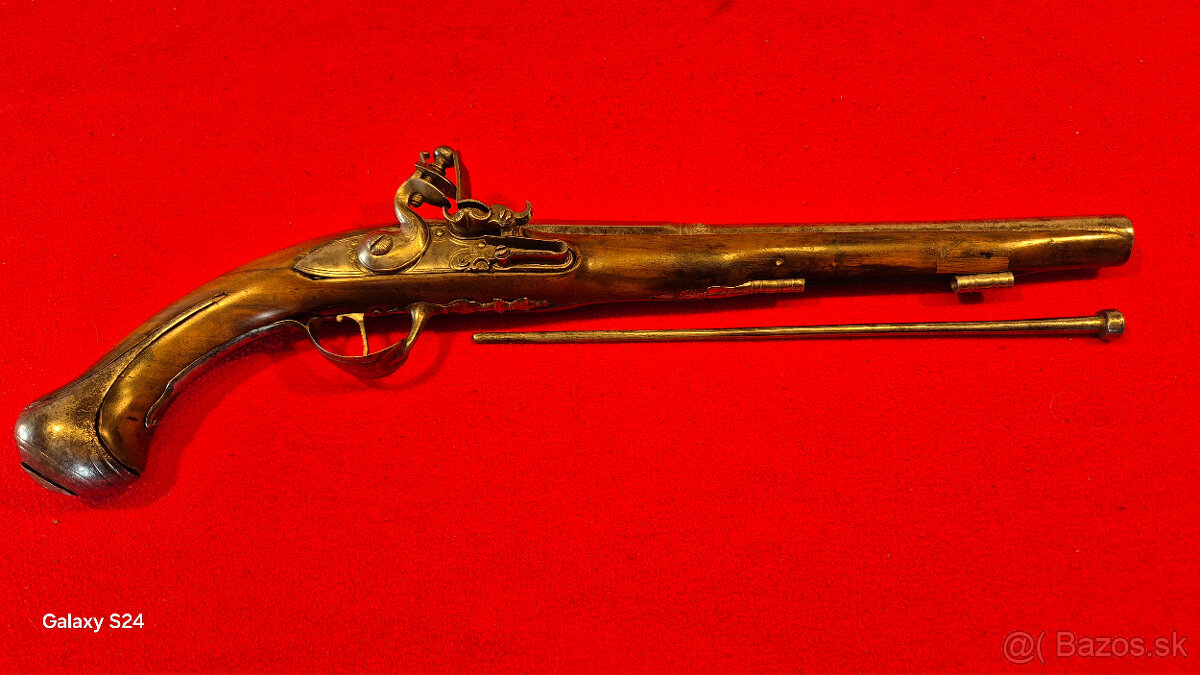 DLHÁ KRESADLOVÁ PIŠTOL - 5