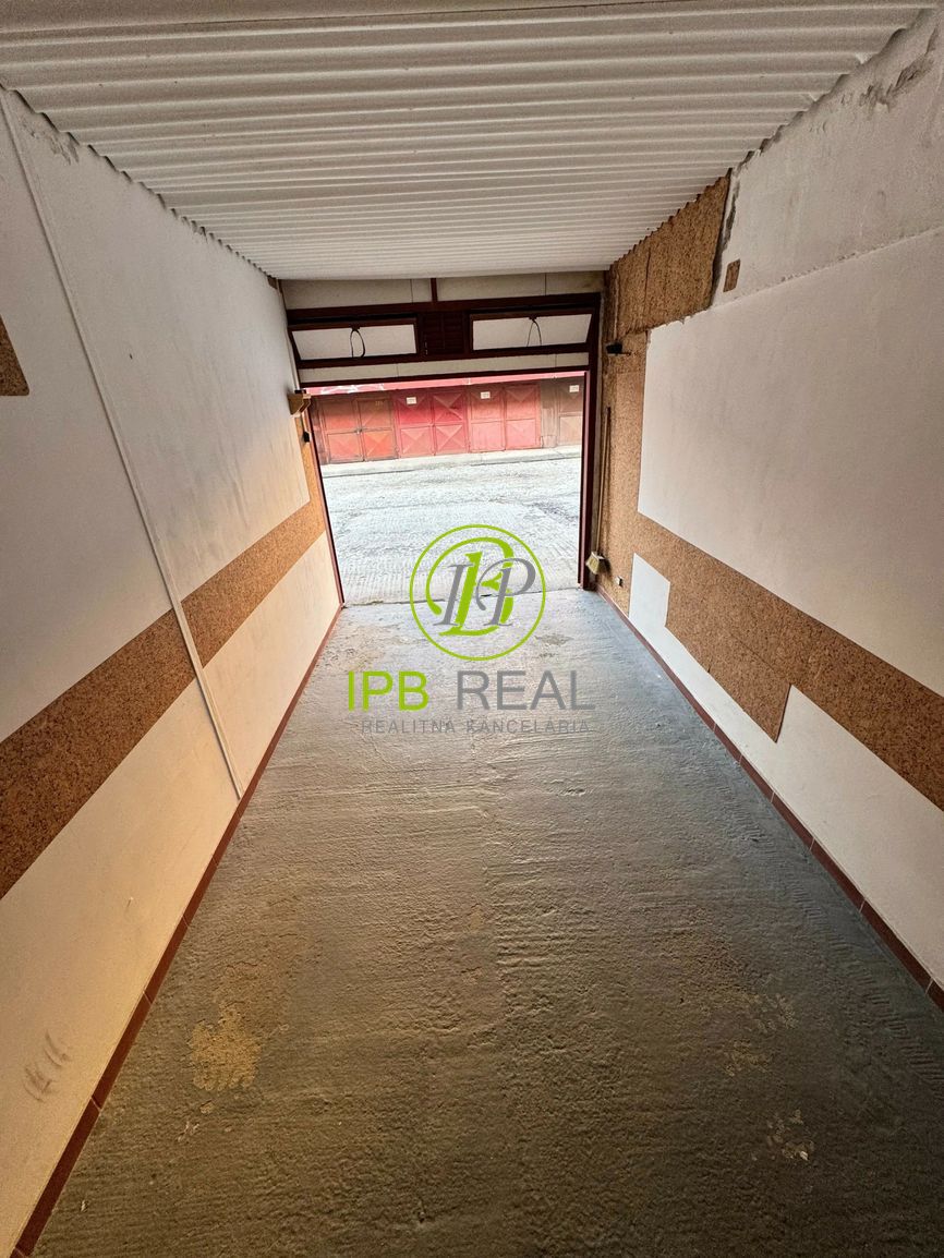 Samostatná garáž na Bebravskej ul. vo Vrakuni - 5