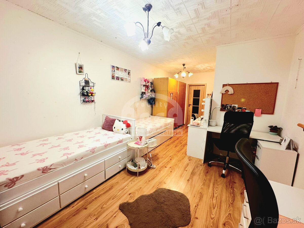 Priestranný 5- izbový byt na sídlisku Východ v Michalovciach - 5