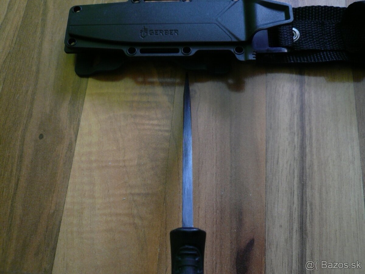 predam novy noz Gerber - 5