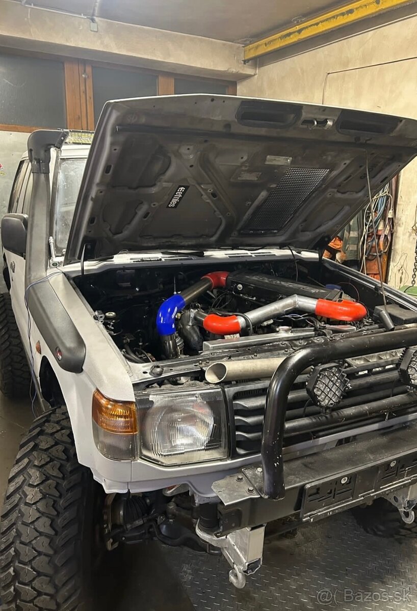 Mitsubushi Pajero 2 - 5