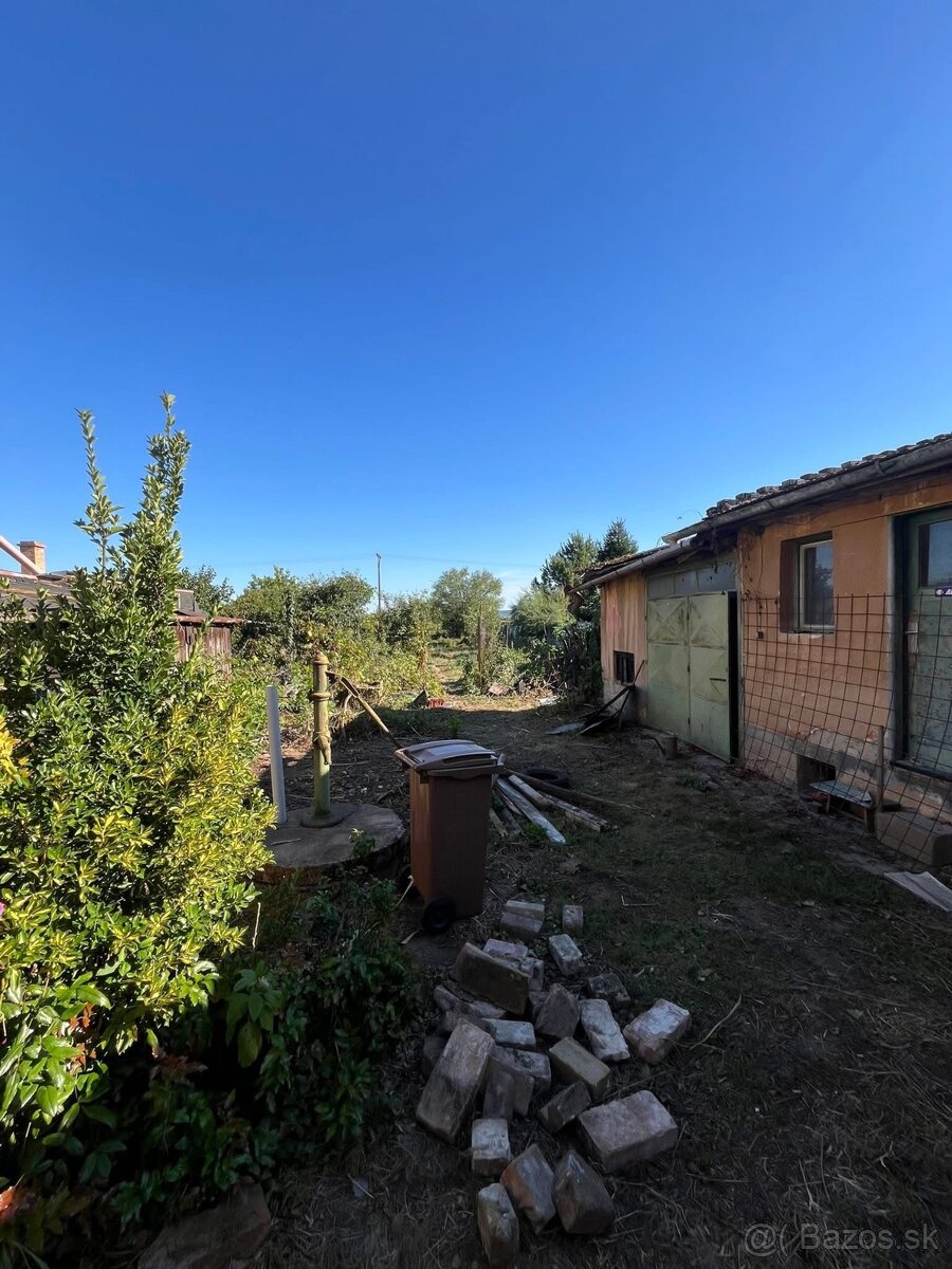 V Štúrove na predaj rozostavaný RD - 5