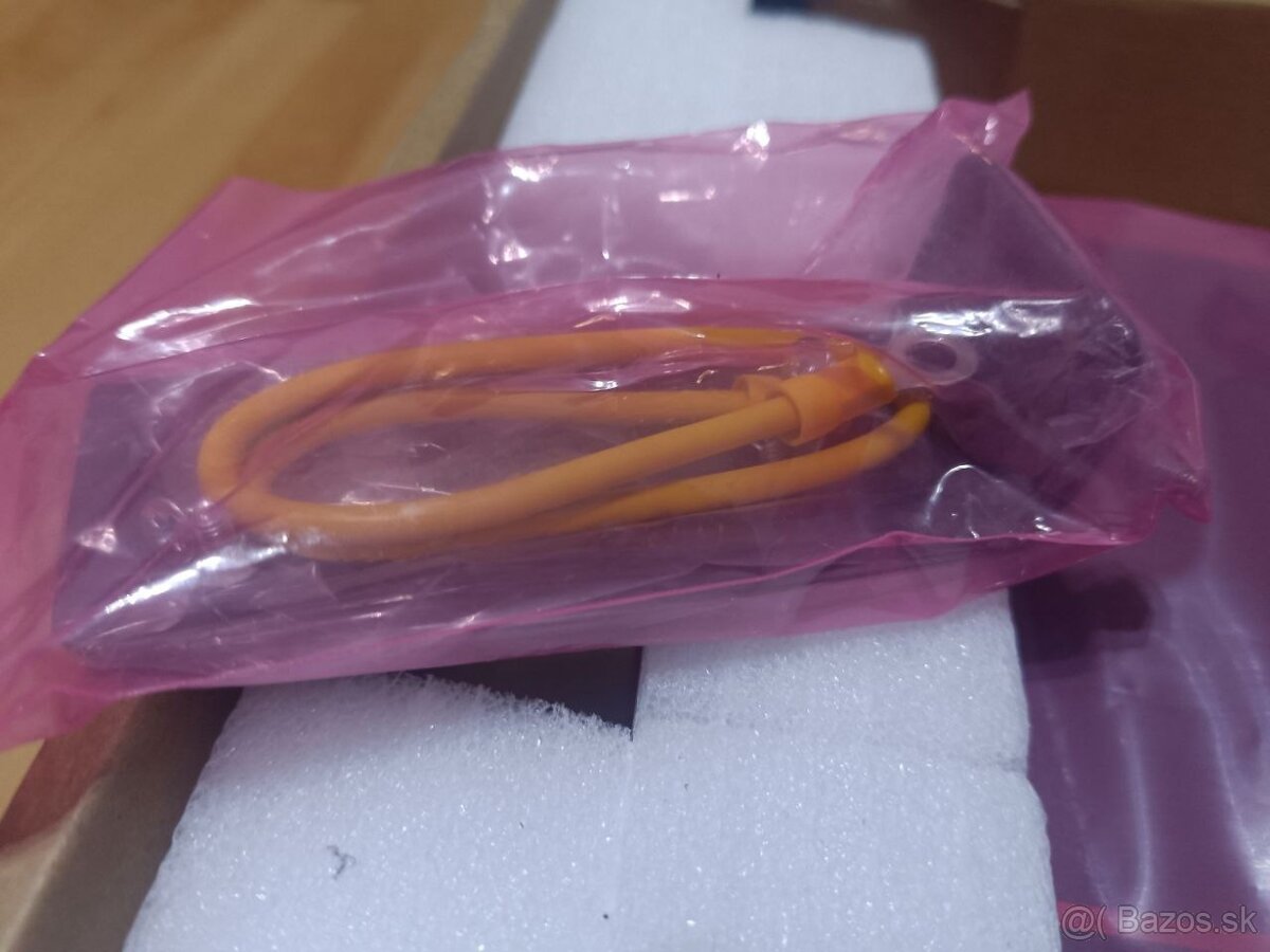 2x Huawei S5735-L8T4X-A1 switch - 5