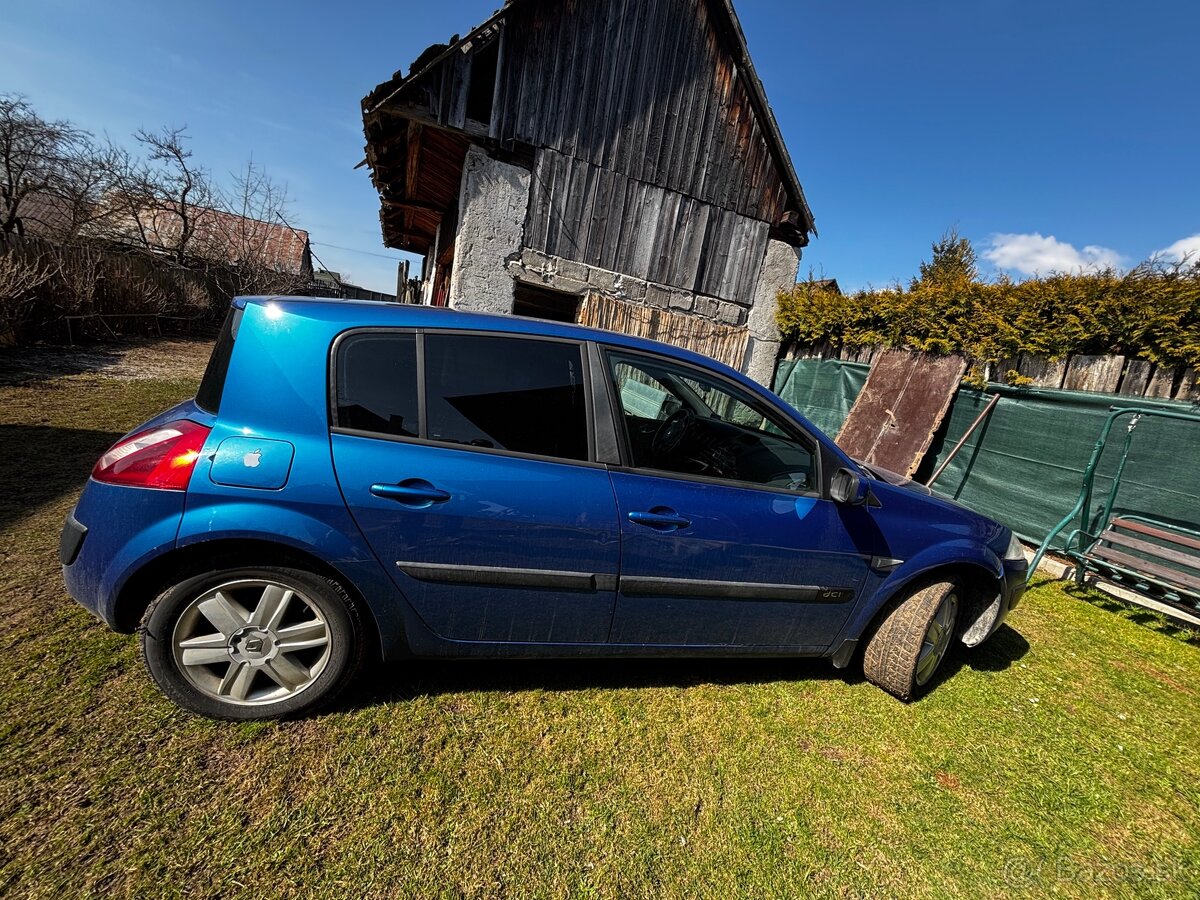 Renault Megane - 5