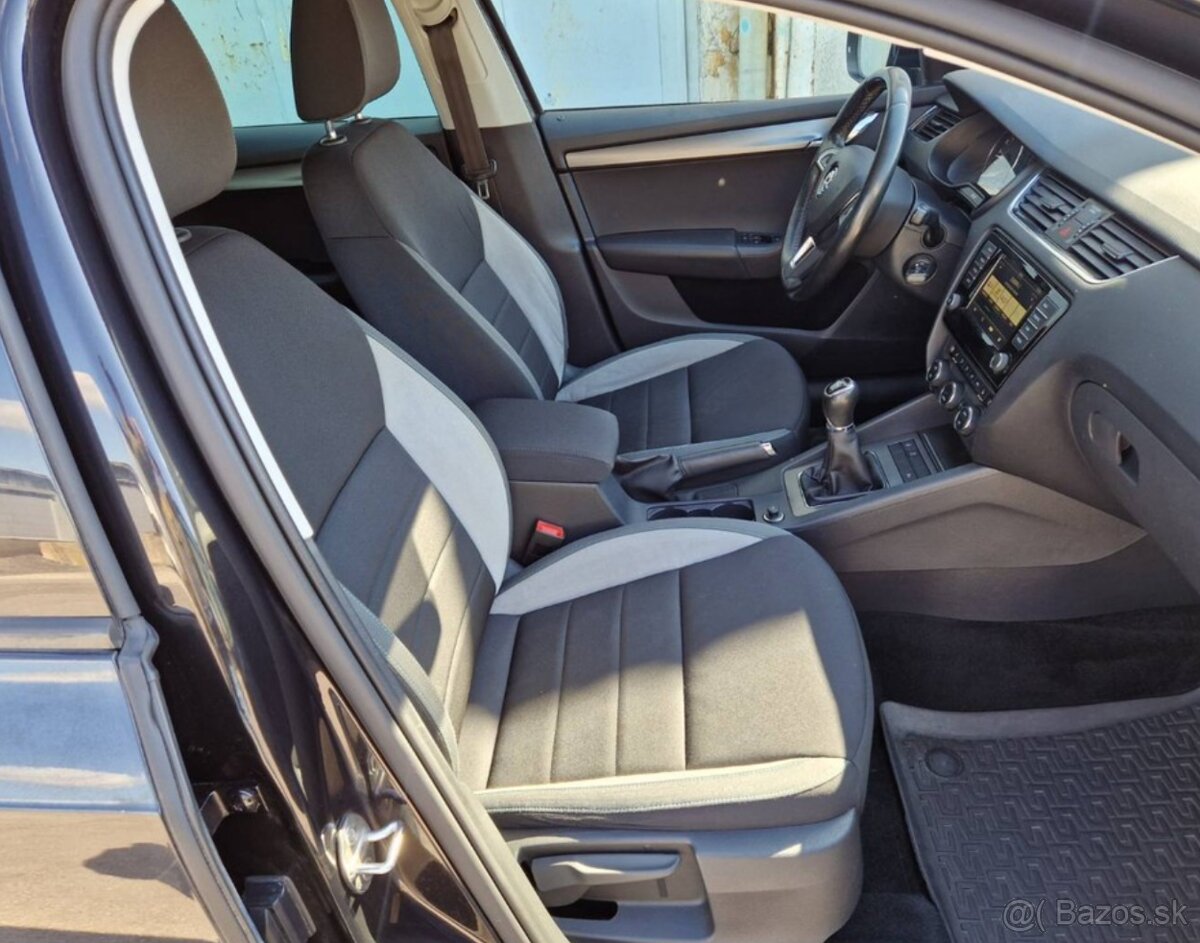 Škoda Octavia Combi 2.0 TDI Elegance/Style - 5