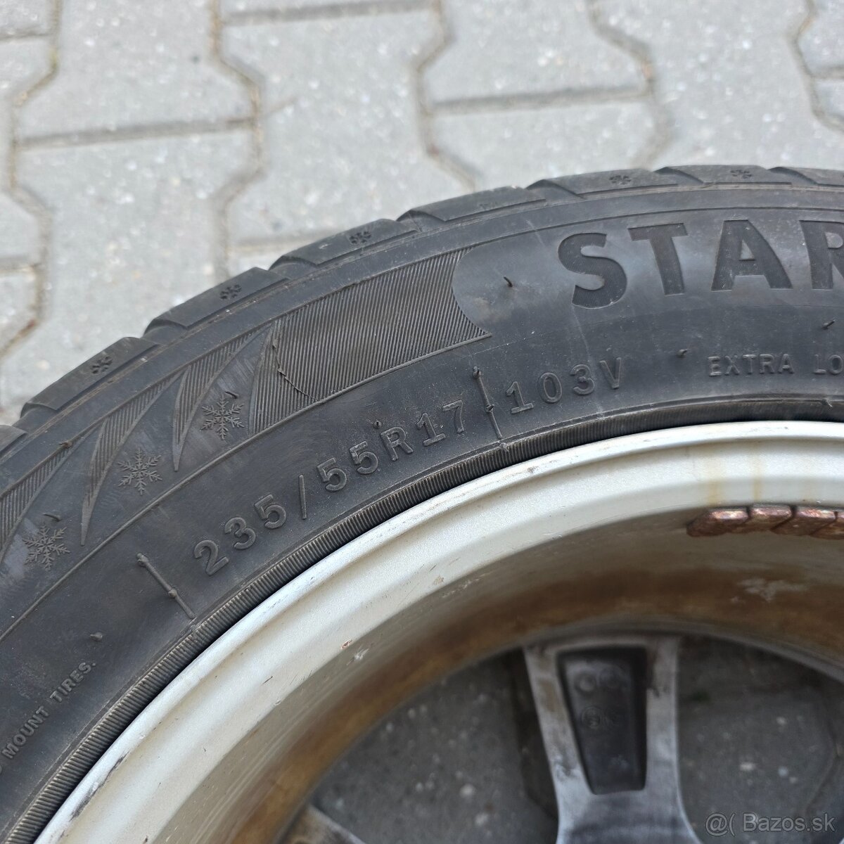 Ford 235/55 R17 - 5
