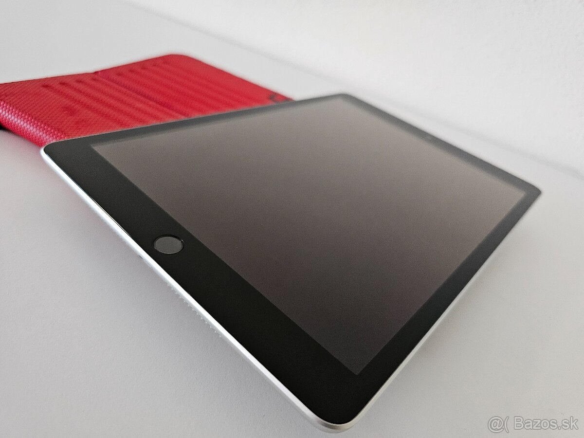 Apple iPad 9th (generation) - 5