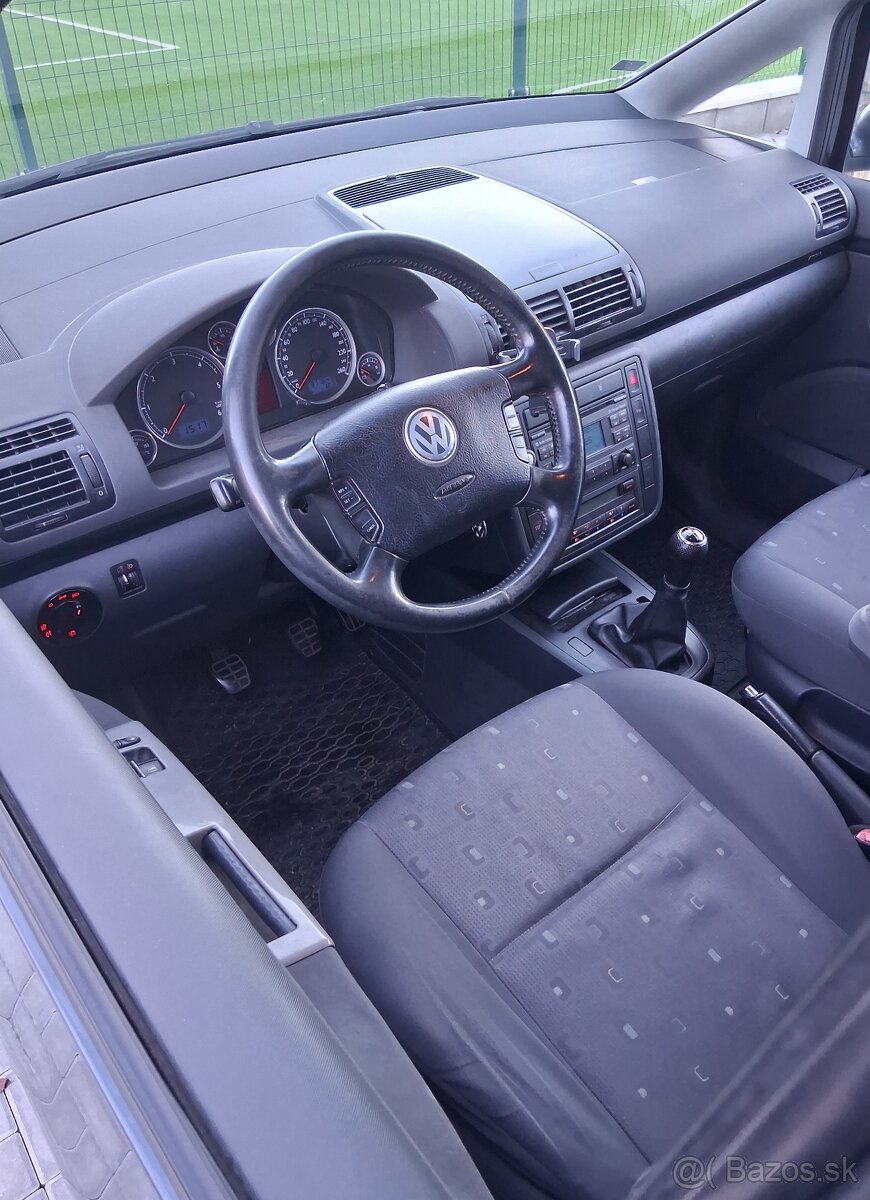 Volkswagen sharan 1.9tdi 7miestne - 5