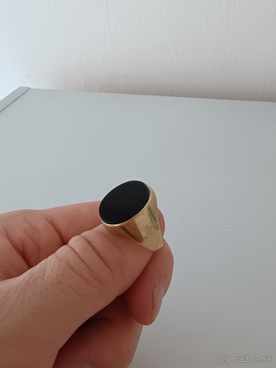 Pánsky zlatý prsten s ónyxom - 5