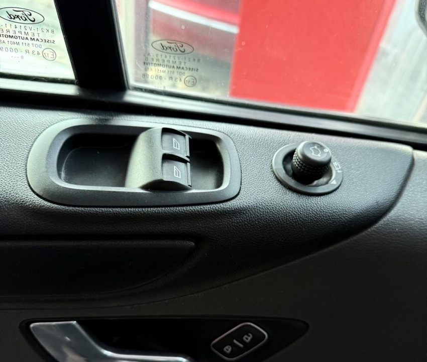 Ford Transit Custom EcoBlue 2.0TDCi, 3 miestny, SK ŠPZ - 5