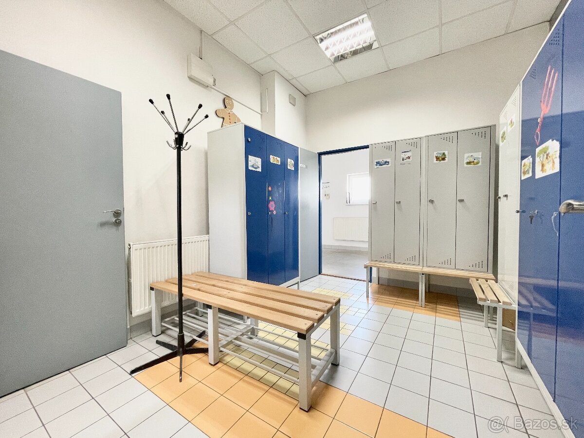 Na prenájom administratívno-skladový areál v Prievidzi - 5