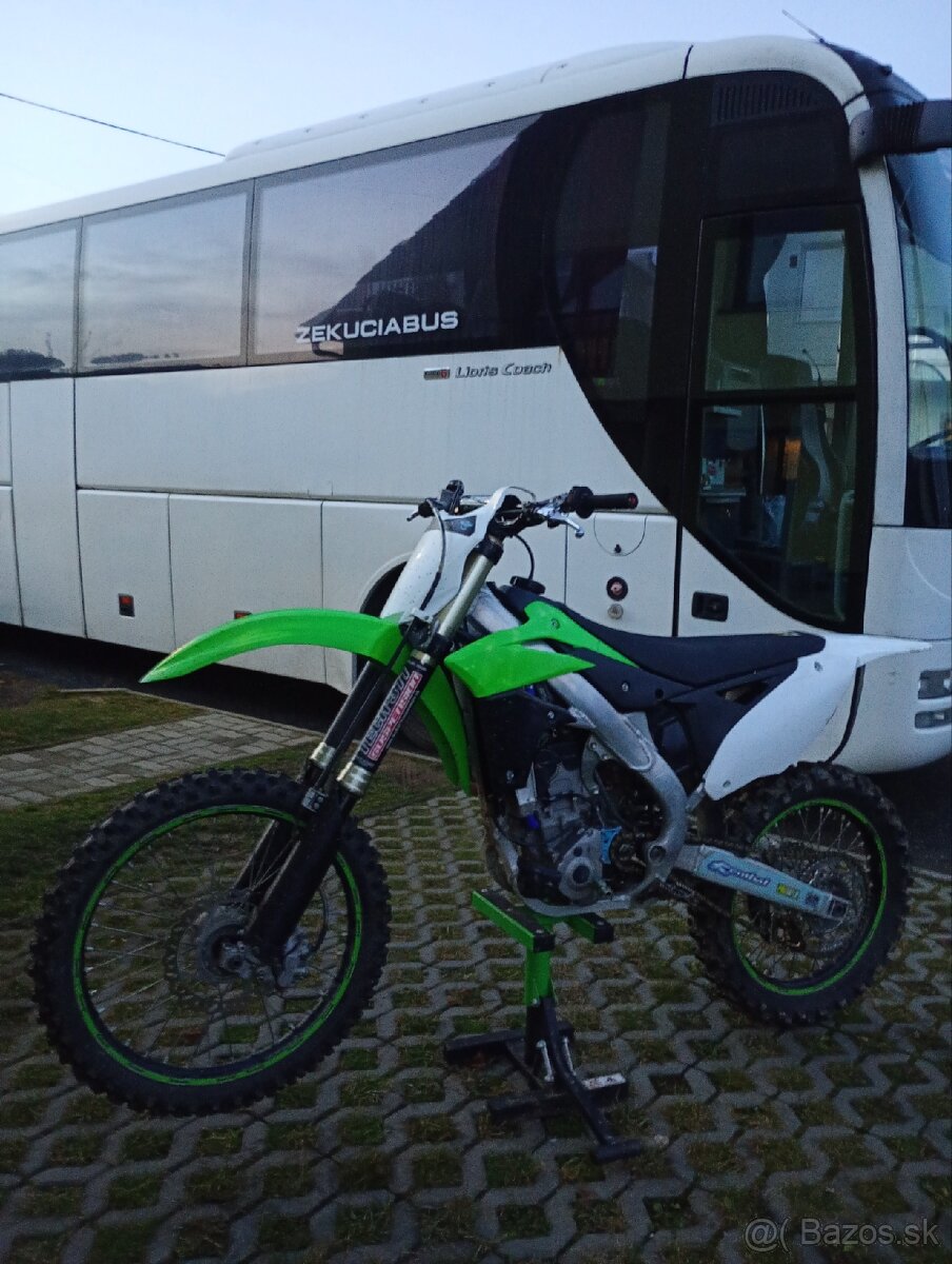 Kawasaki KXf 2014 vstrek