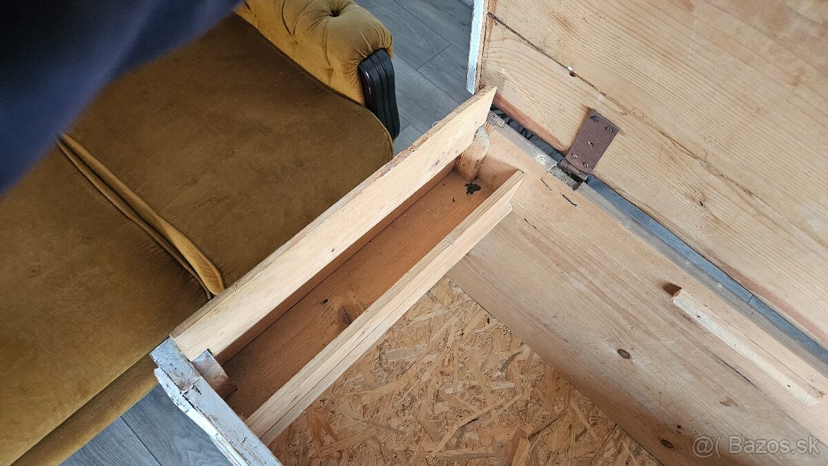 Starožitná komoda - 5