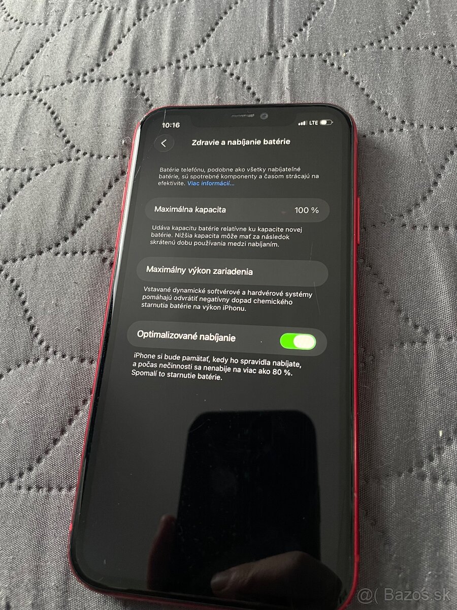 iPhone 11 (PRODUCT)RED batéria 100 % - 5