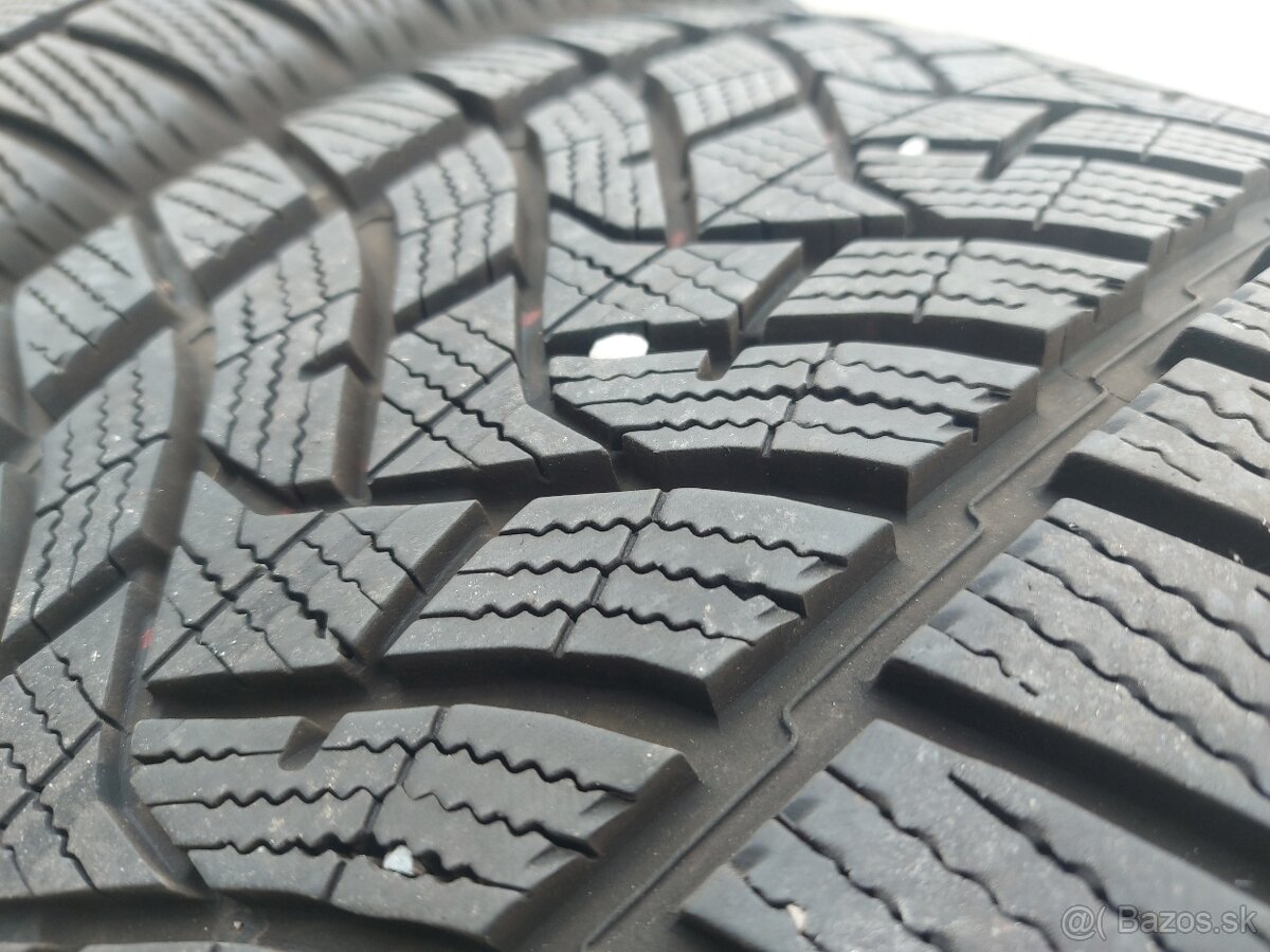 235/55R17 DUNLOP ZIMNÉ PNEUMATIKY - 5