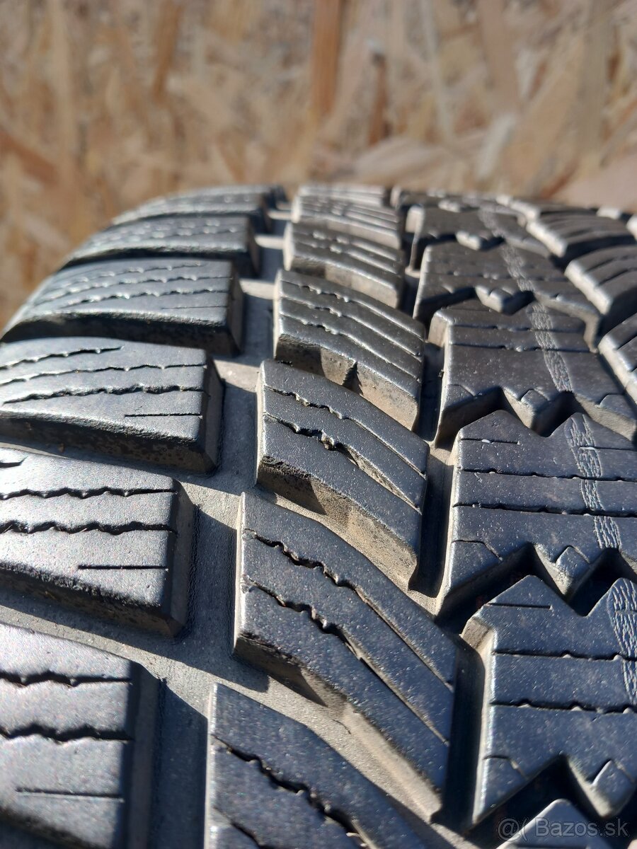 215/50 r17 zimne pneumatiky - 5