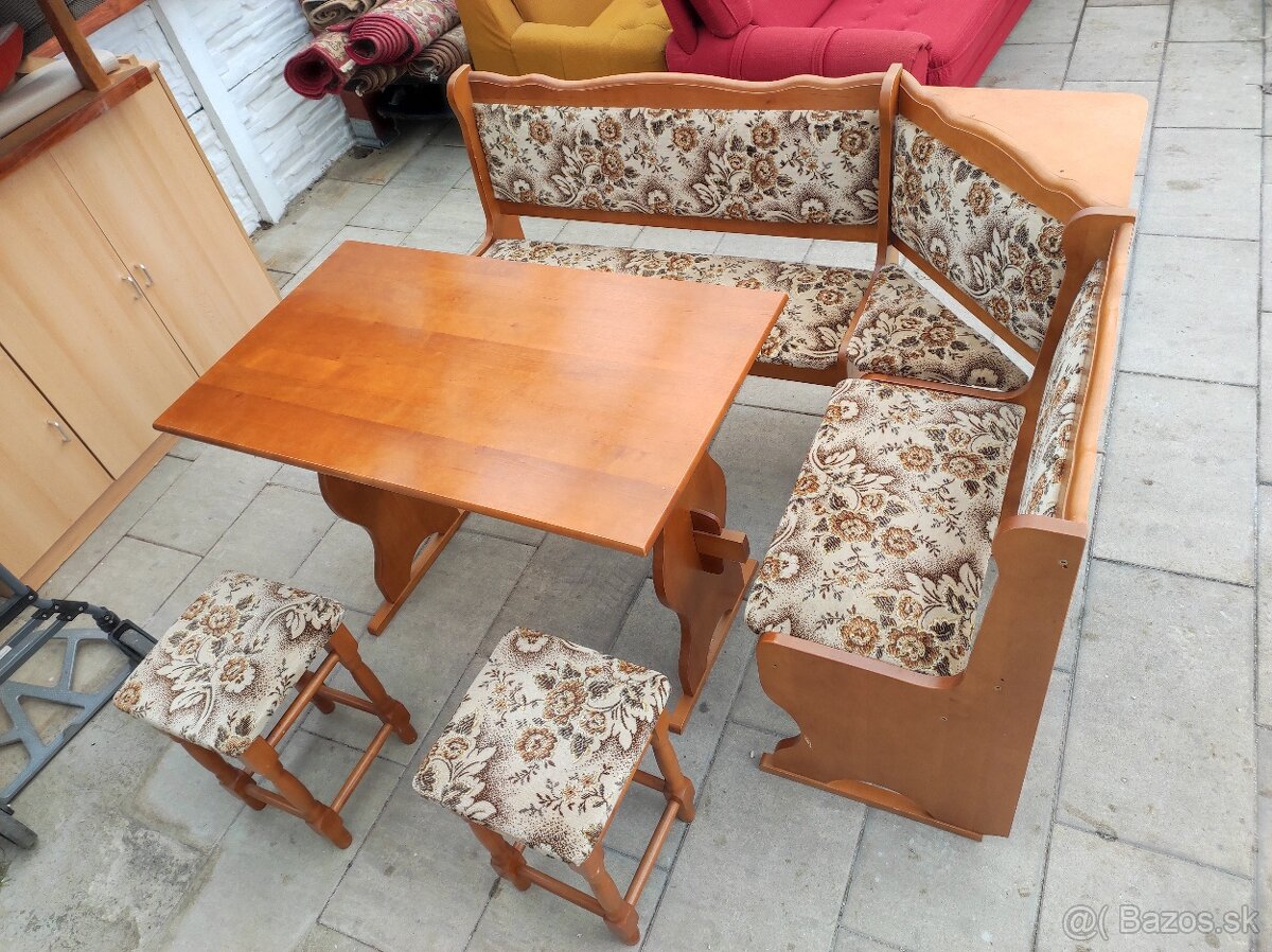 Jedálenský stôl - 5