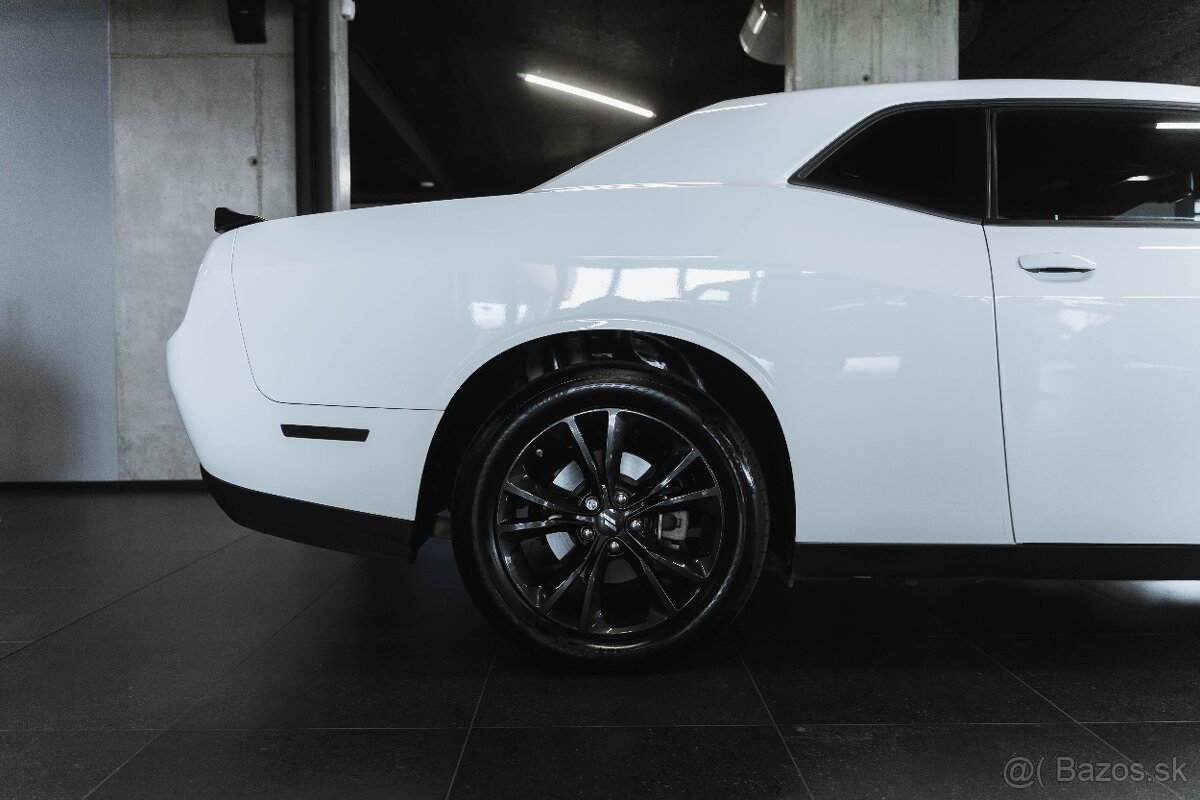 Dodge Challenger 3.6 V6 4x4 - 5