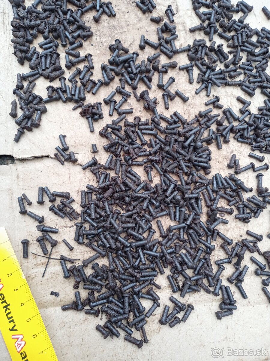 Staré nity kluce - 5