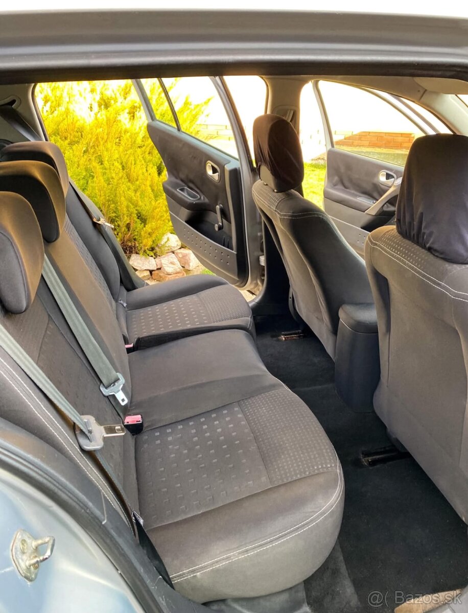 Renault Megane - 5