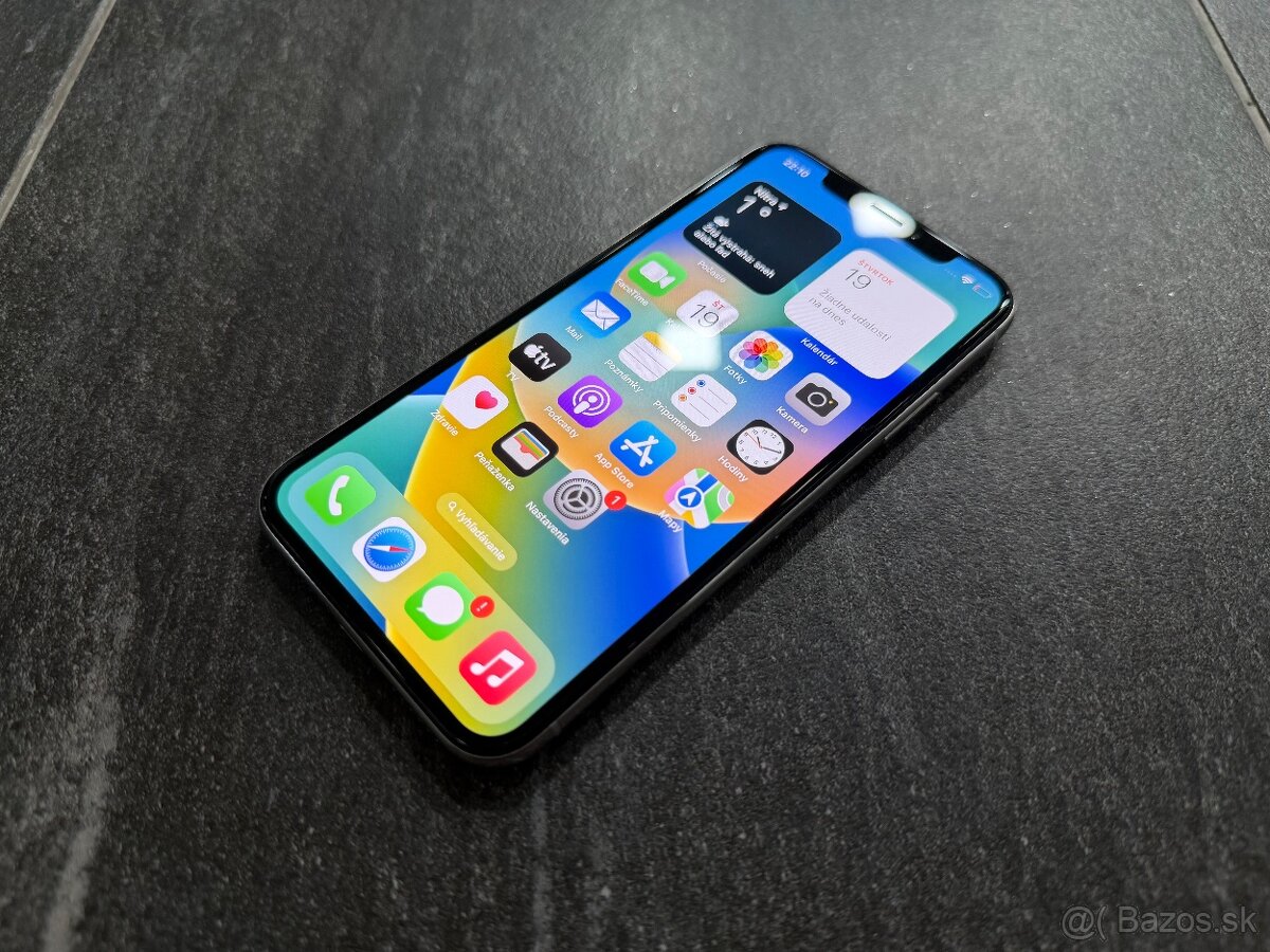 Apple iPhone X 64 GB v striebornej farbe Silver - 5