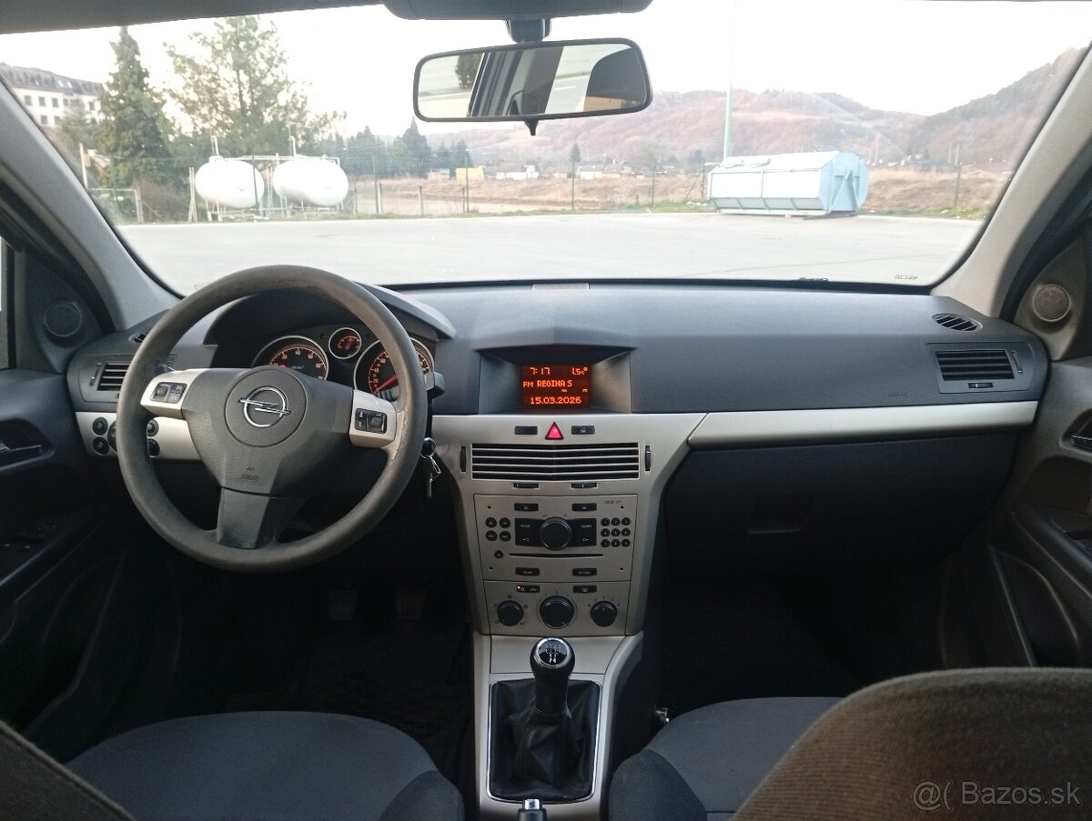 Opel Astra H 1.4 - 5