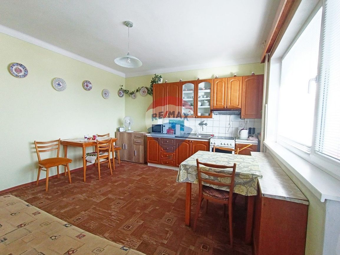 TICHÉ BÝVANIE V SRDCI MALÝCH KARPÁT – 4-IZBOVÝ DOM V DUBOVEJ - 5