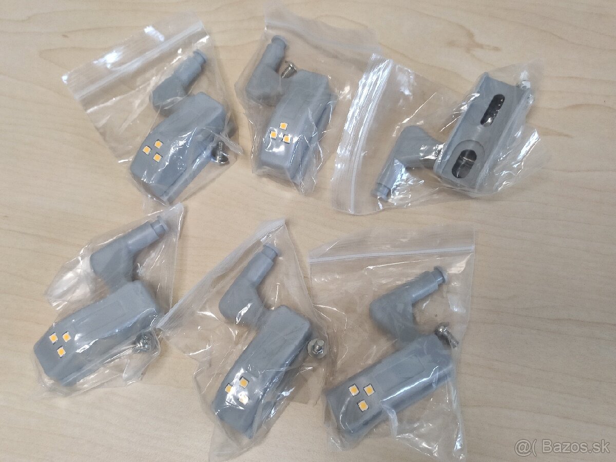 Automatické LED osvetlenie na pánty do skrine - 5