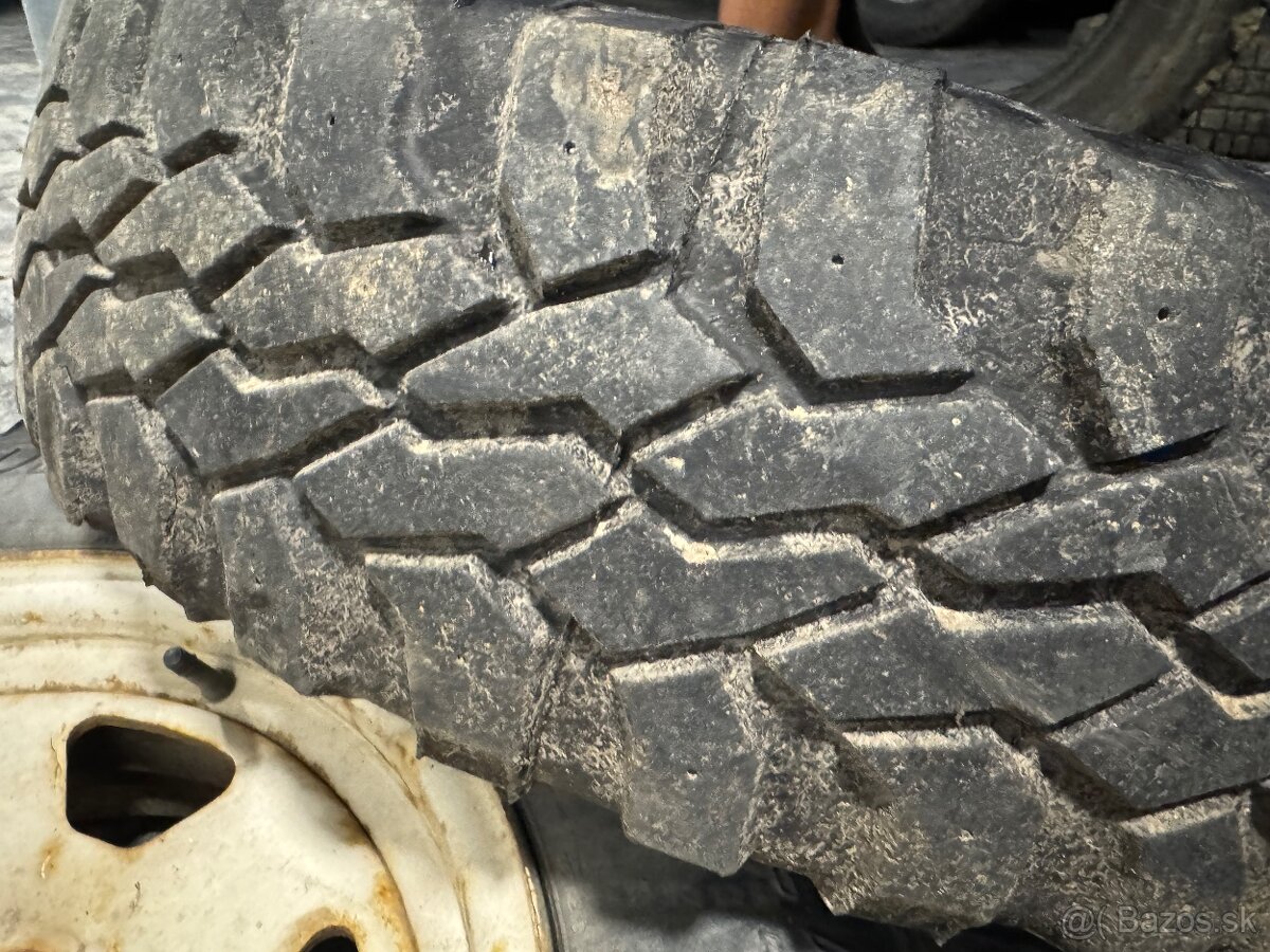 Kolesa Colway 205/75 R16 6x139.7 - 5