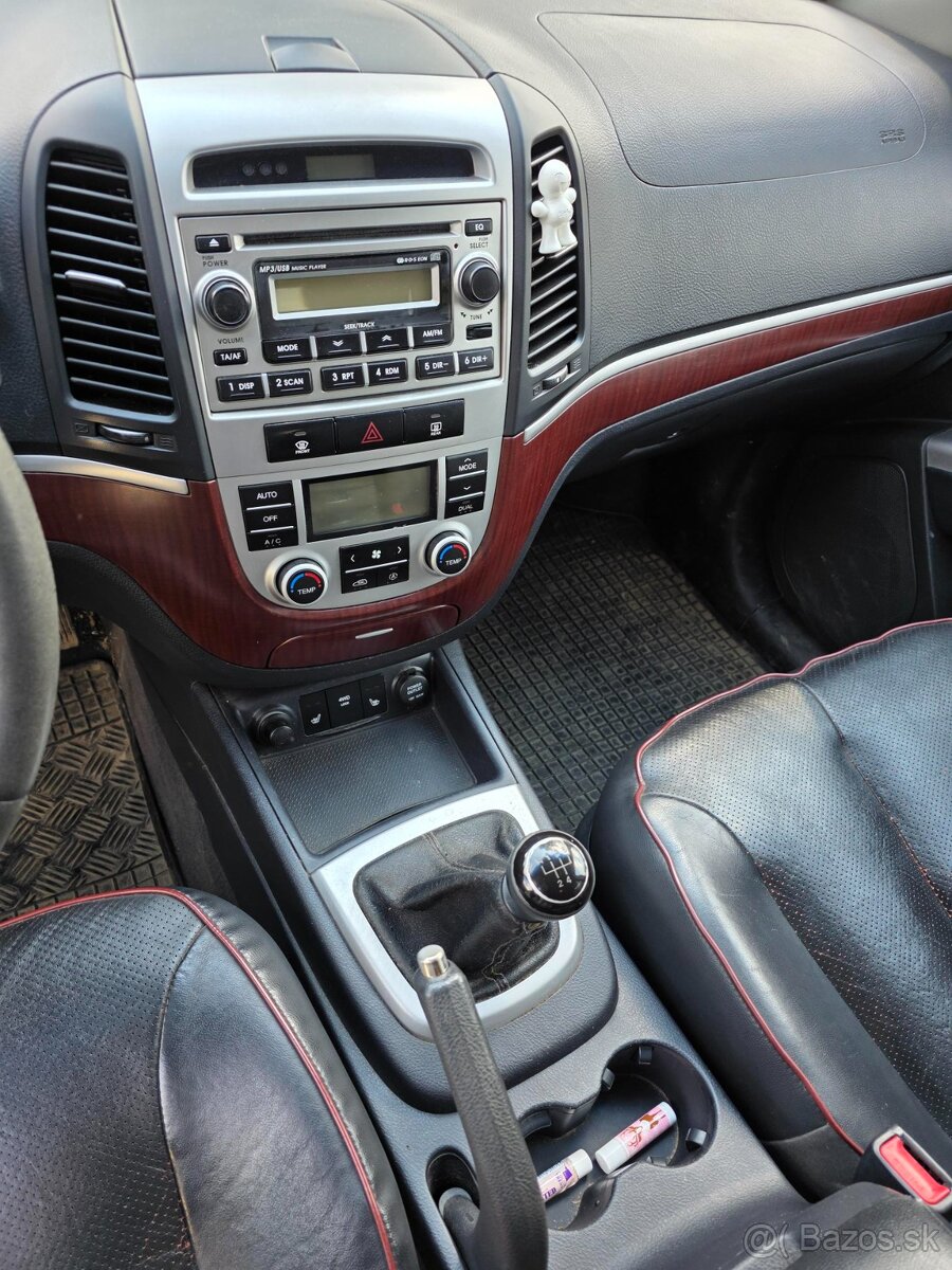 Hyundai Santa Fe - 5