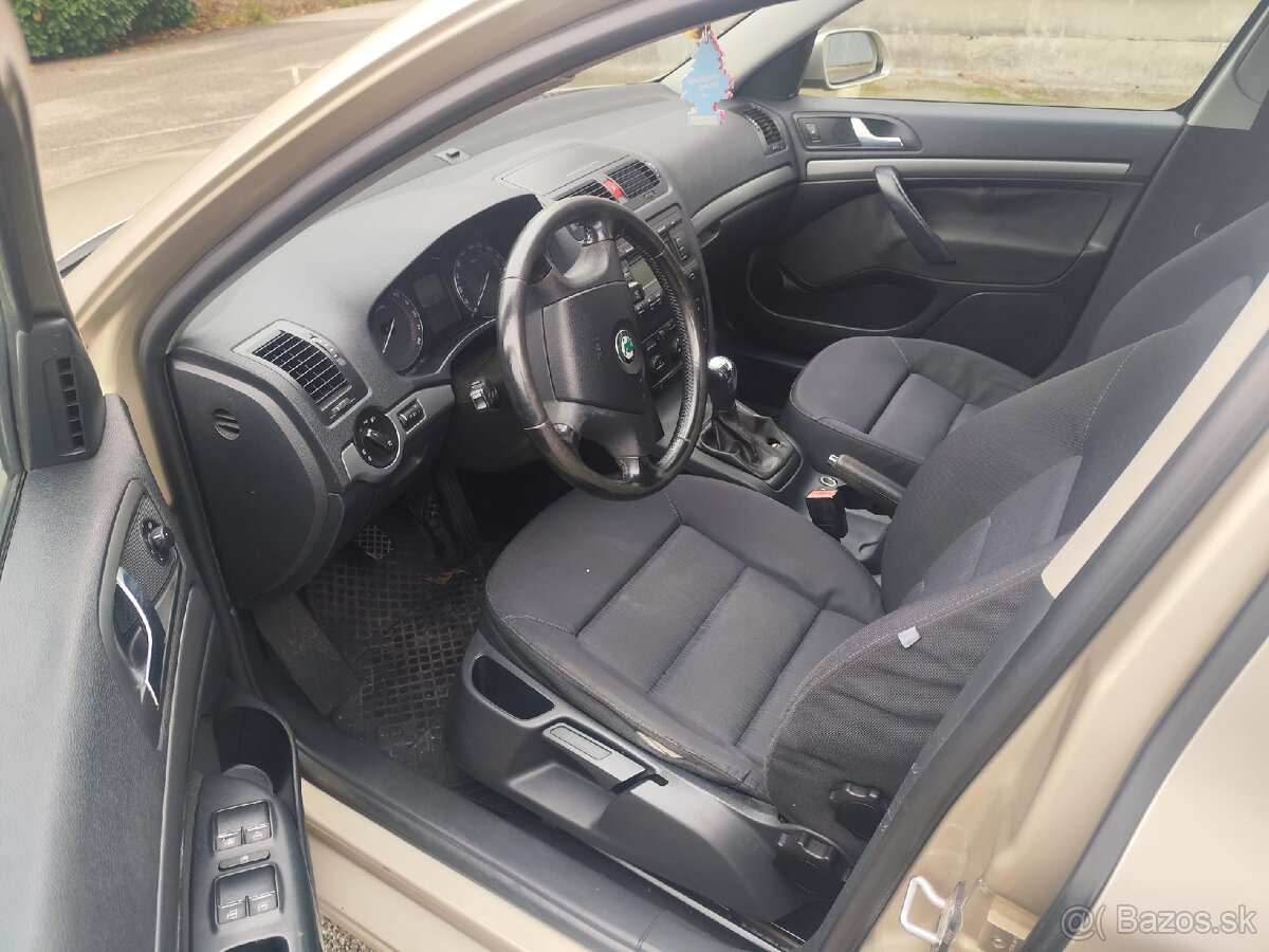 Škoda Octavia - 5