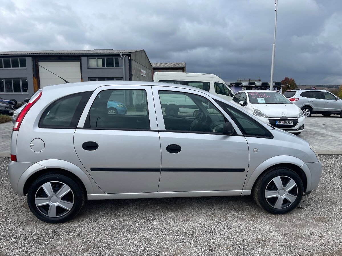 Opel Meriva 1,3 cdti Najazdených originál len 70.000km - 5