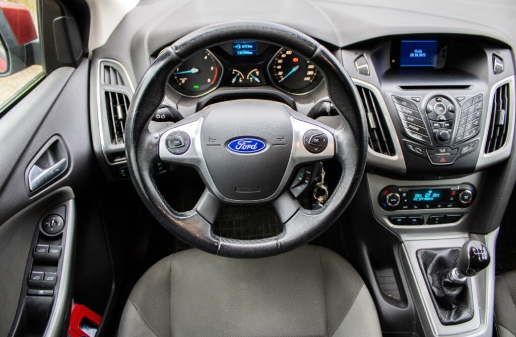 Ford Focus Combi 2011 - 5