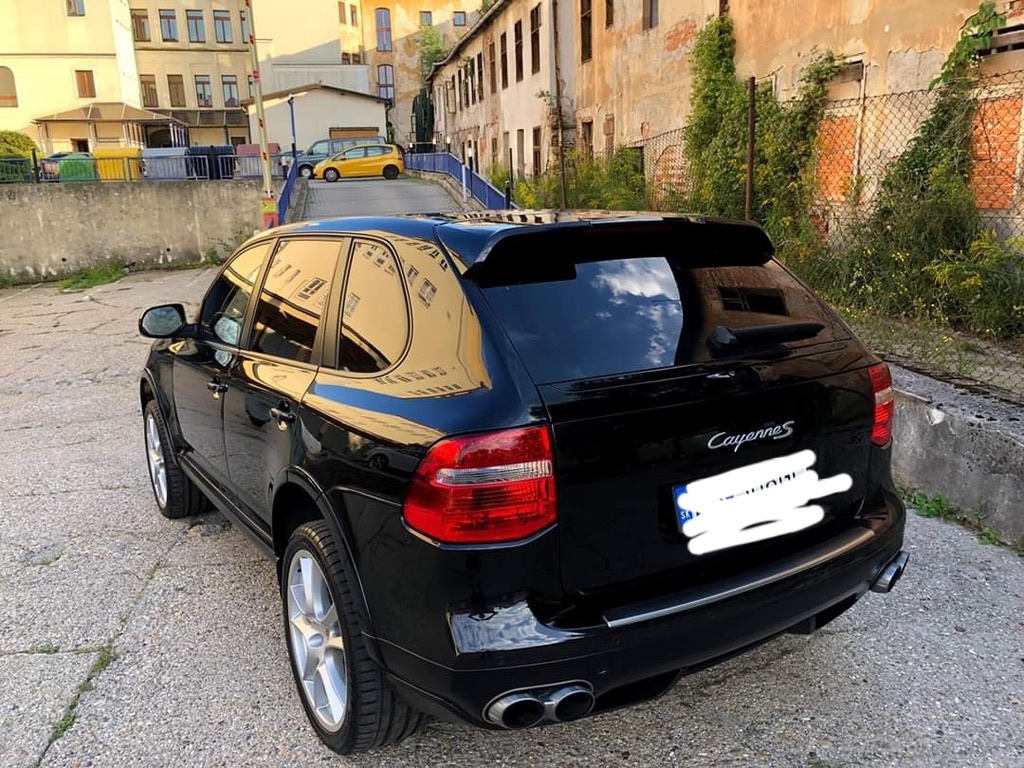 Porsche Cayenne S 4.8 V8